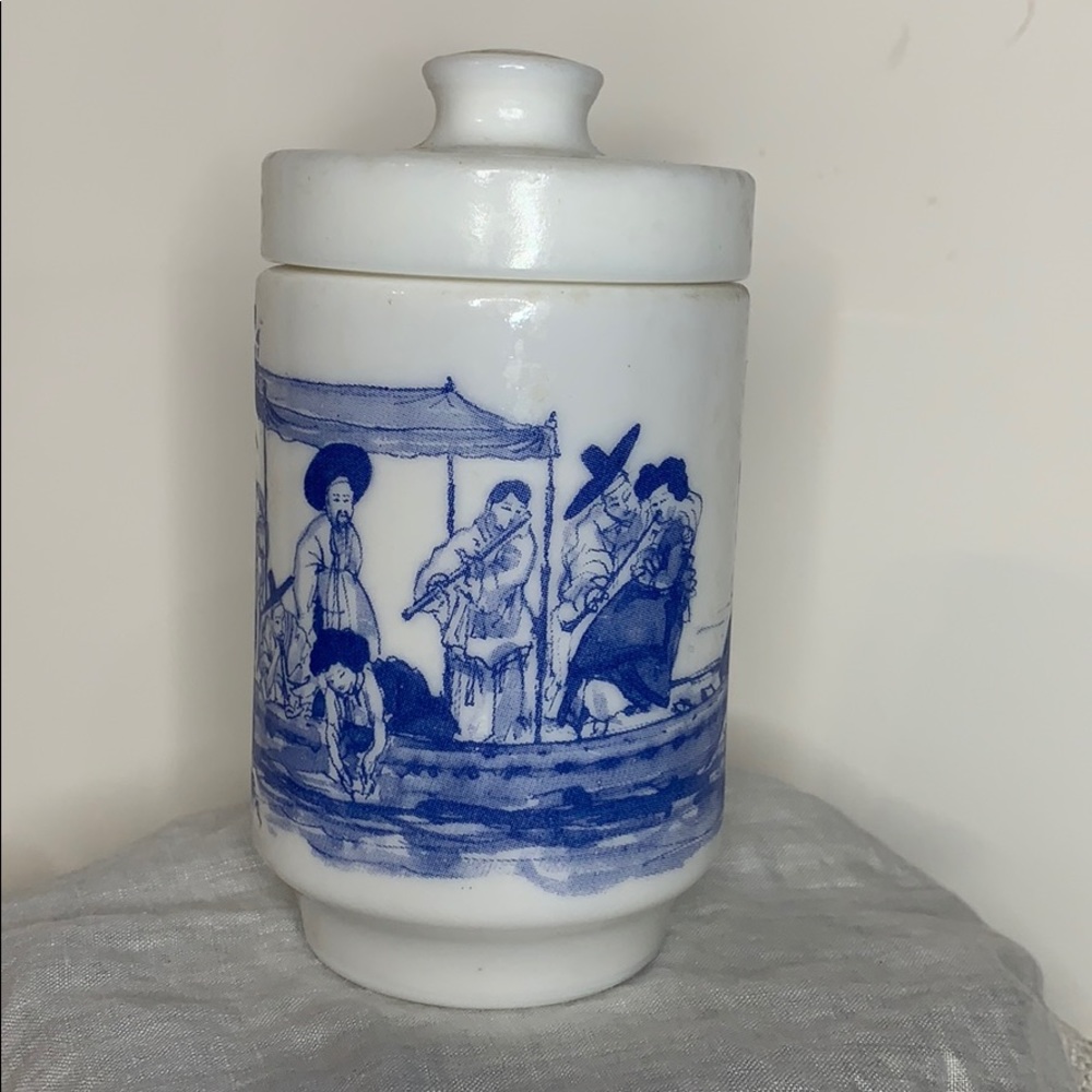Vntg made in Belgium Milk Glass container with lid
